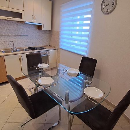 Apartman Biserka Pitve Luaran gambar