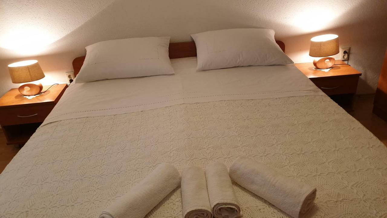Apartman Biserka Pitve Luaran gambar